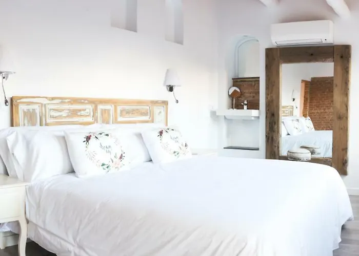 Pintores Rooms Apartamentos Turisticos